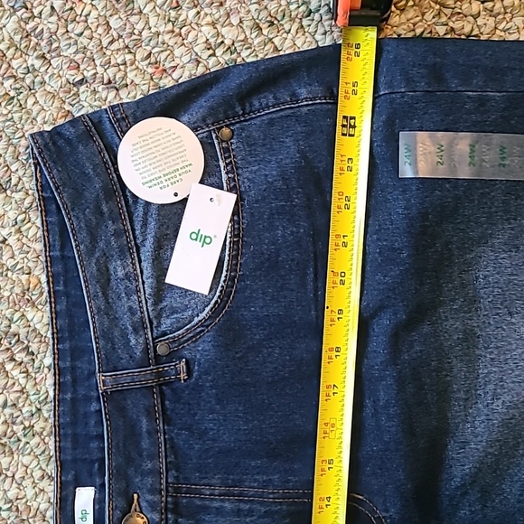DIP BRAND WOMENS PLUS SIZE BLUE JEAN CUTOFF SHORTS SIZE 24W - Picture 10 of 16